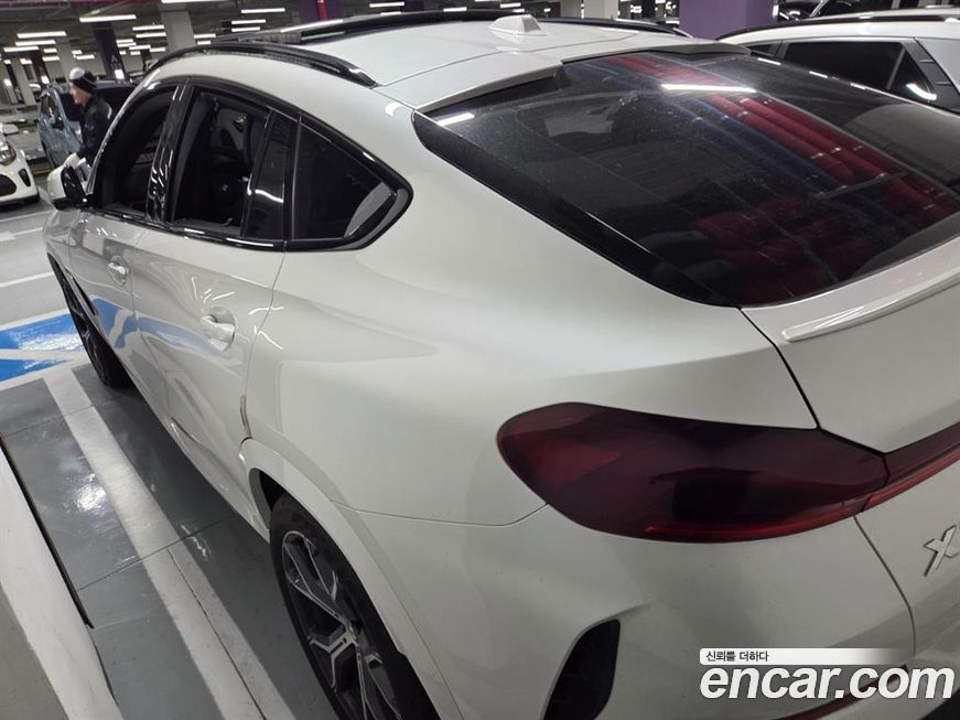 BMW X6 xDrive30d M Sport, 2024