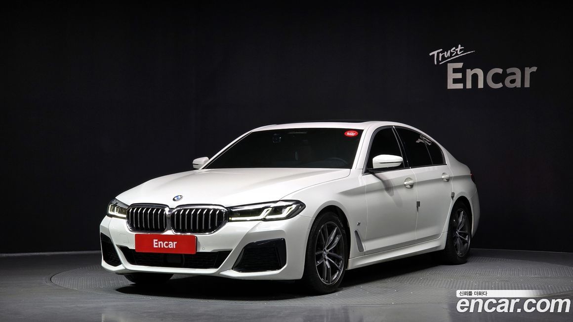 BMW 5-Series 520i M Sport, 2022