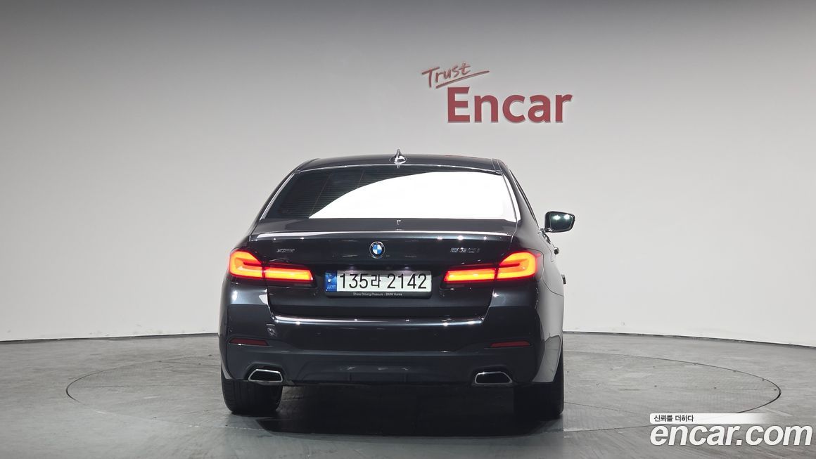 BMW 5-Series 530i xDrive M Sport Package, 2022