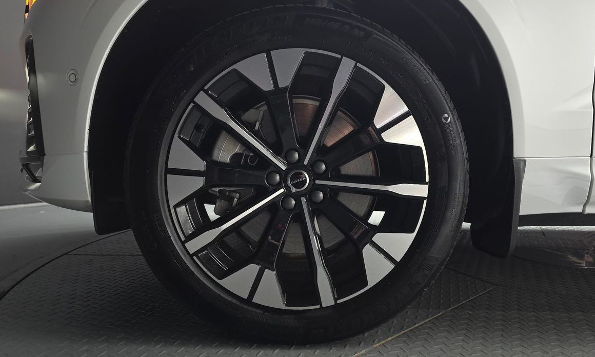 Volvo XC60 B5 Ultra Dark Air Sus, 2026