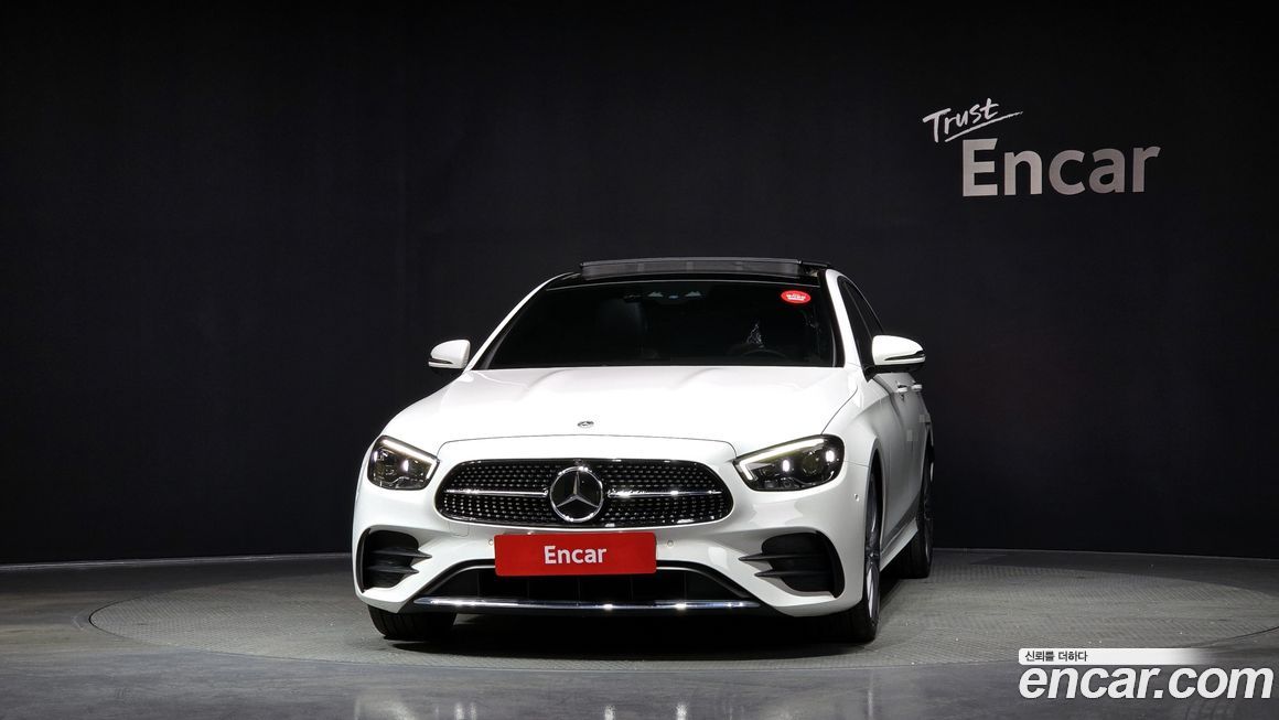 Mercedes-Benz E-Class E350 4MATIC AMG Line, 2022