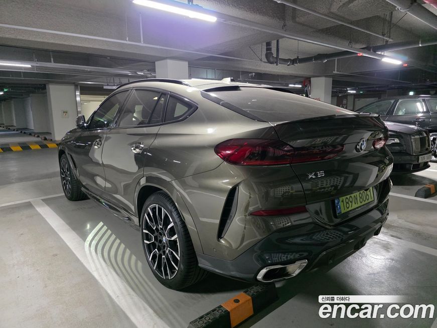 BMW X6 xDrive40i M Sport, 2025