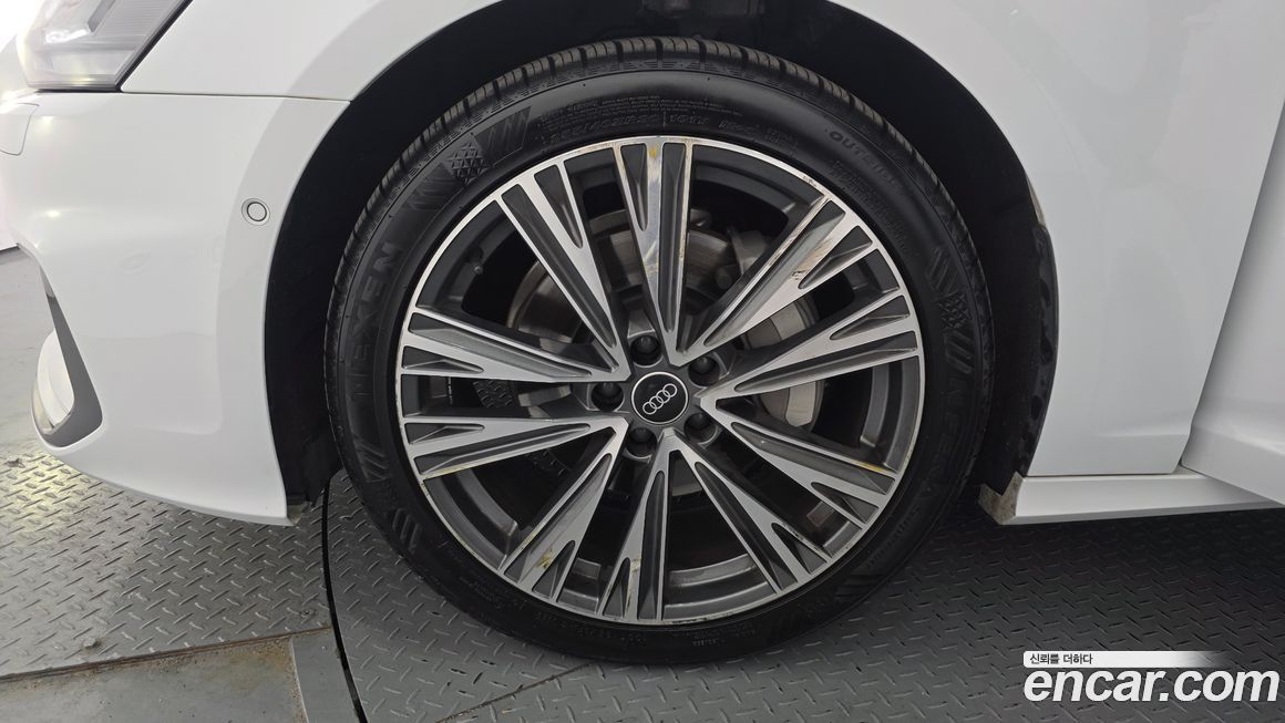 Audi A6 45 TFSI Quattro Premium, 2023