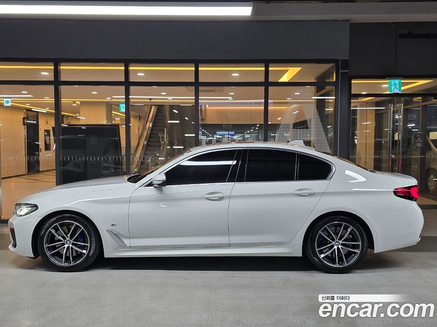 BMW 5-Series 520i M Sport, 2023