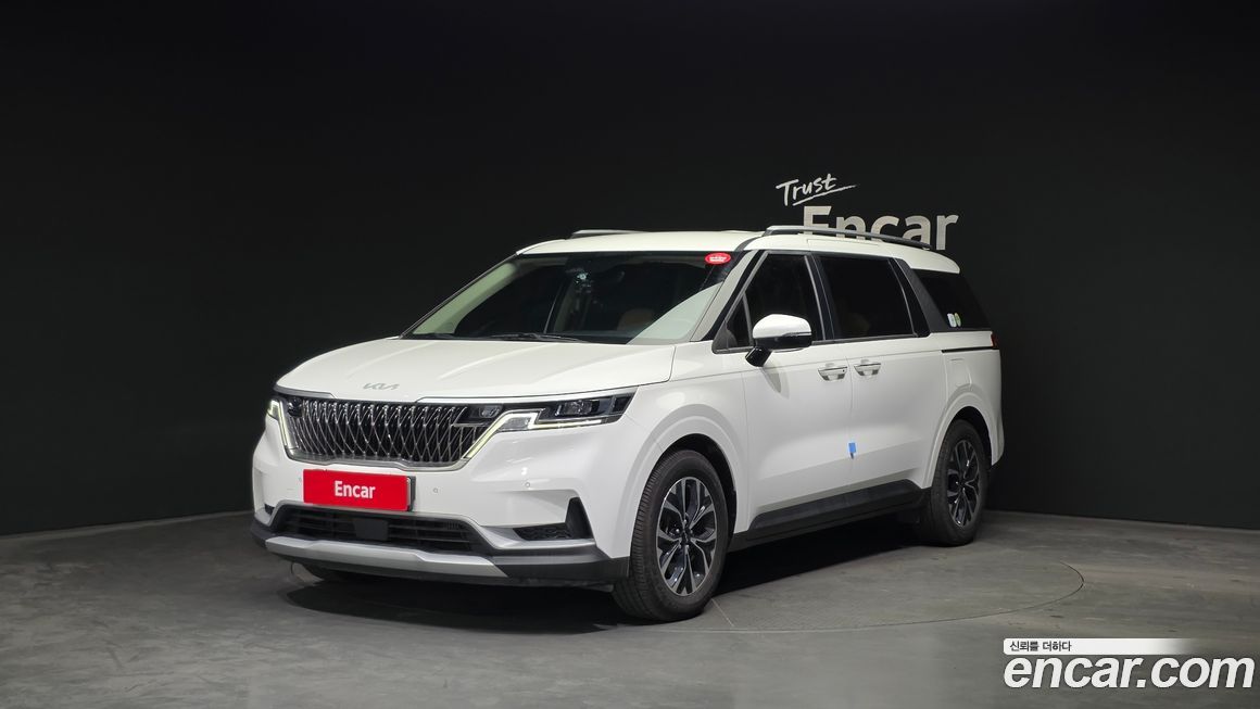 Kia Carnival 9-Seater Prestige, 2023