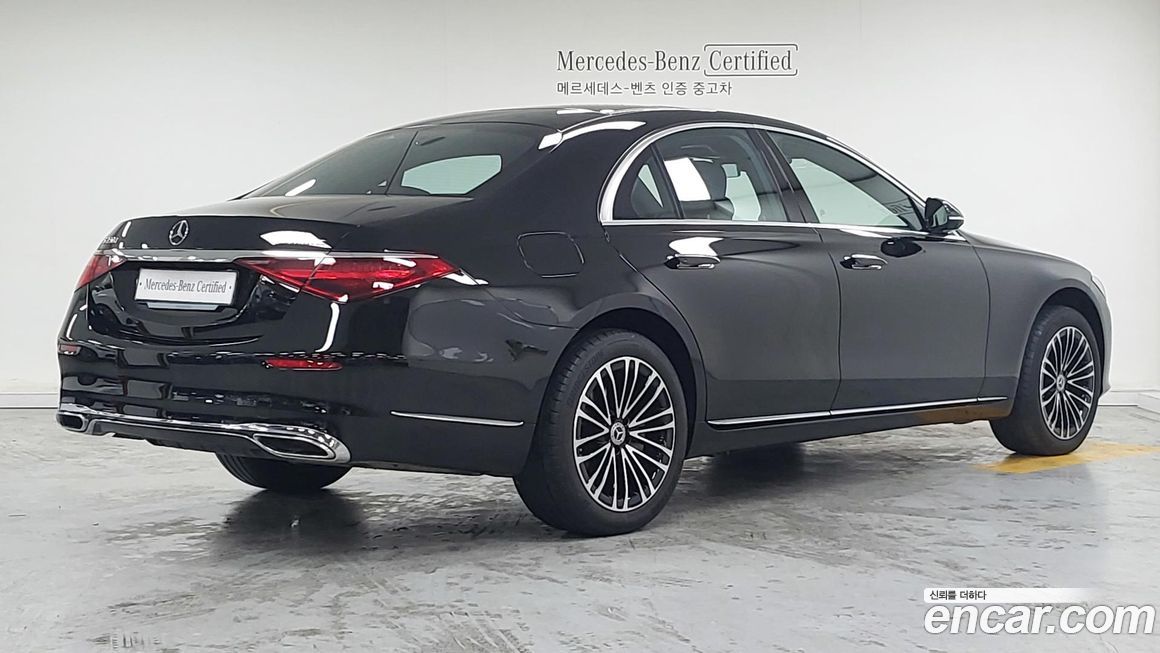 Mercedes-Benz S-Class S350 d 4MATIC, 2025