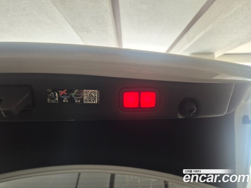 Mercedes-Benz E-Class E250 AMG Line, 2023