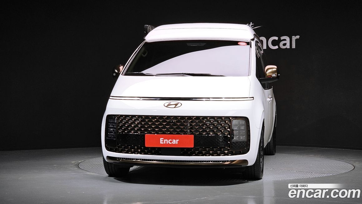 Hyundai Staria 4WD Camper, 2025