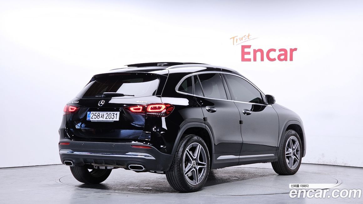 Mercedes-Benz GLA-Class GLA250 4MATIC, 2023