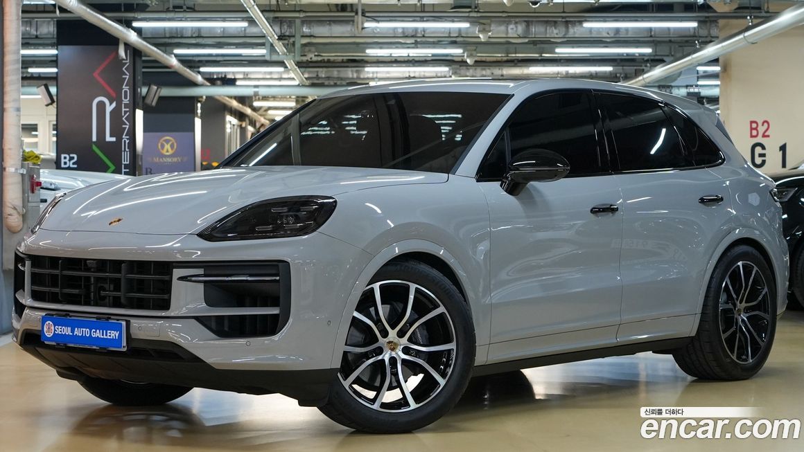 Porsche Cayenne 3.0, 2024