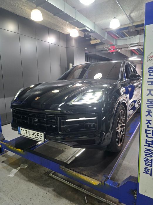 Porsche Cayenne 3.0 Coupe, 2025