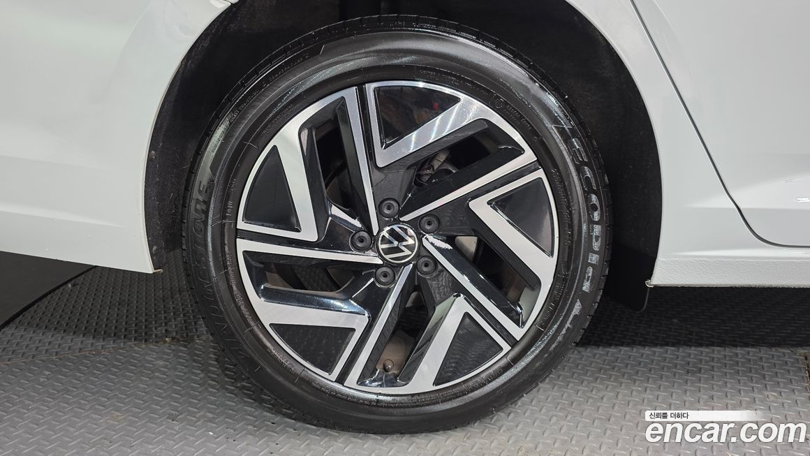 Volkswagen Jetta 1.5 TSI Prestige, 2023