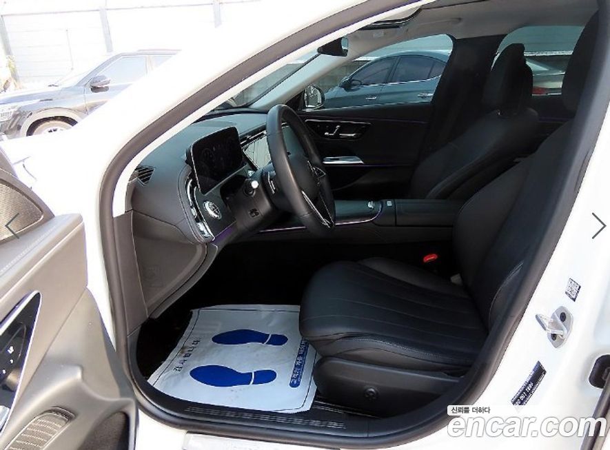 Mercedes-Benz E-Class E200 Avantgarde, 2024