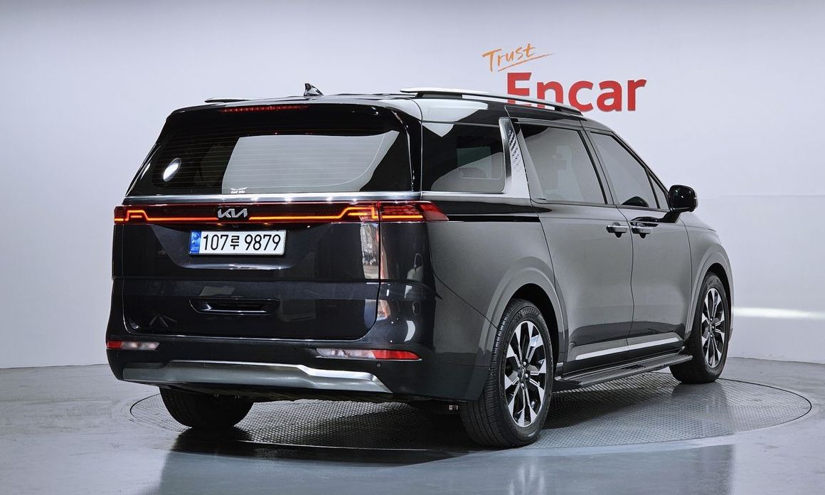 Kia Carnival 9-Seater Signature, 2023