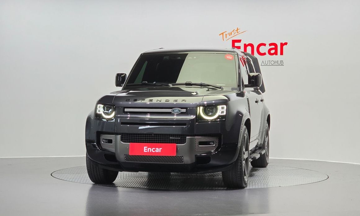 Land Rover Defender 110 P300 X-Dynamic SE, 2022