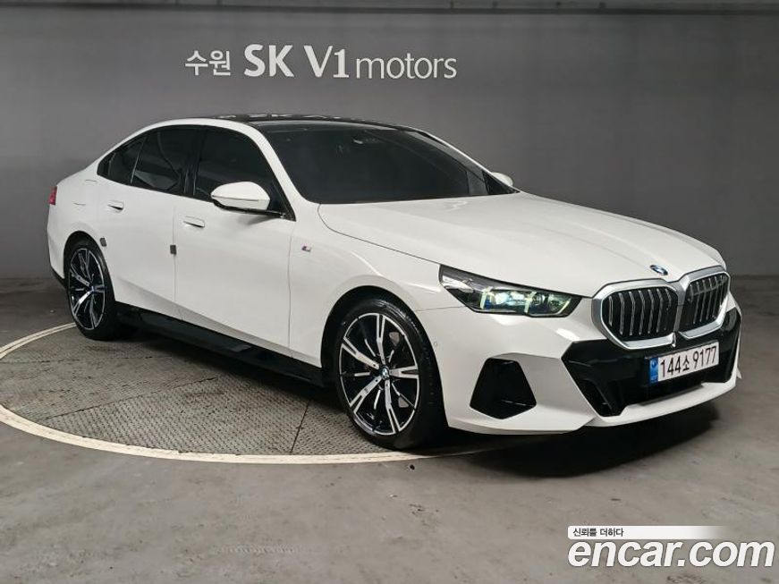 BMW 5-Series 530i xDrive M Sport, 2024