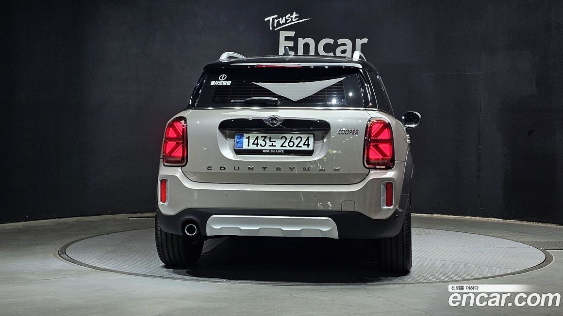 Mini Countryman Classic Plus Launch Pack, 2023