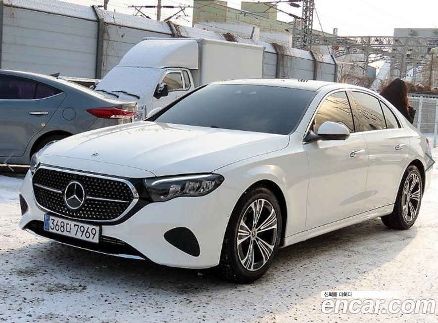 Mercedes-Benz E-Class E200 Avantgarde, 2024