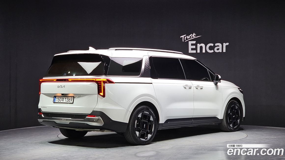Kia Carnival 9-Seater Noblesse, 2025