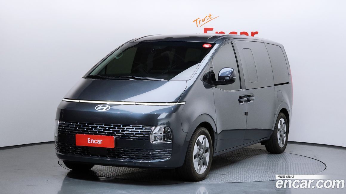 Hyundai Staria Tourer 9-Seater, 2024