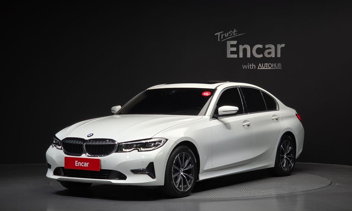 BMW 3-Series 320i, 2022