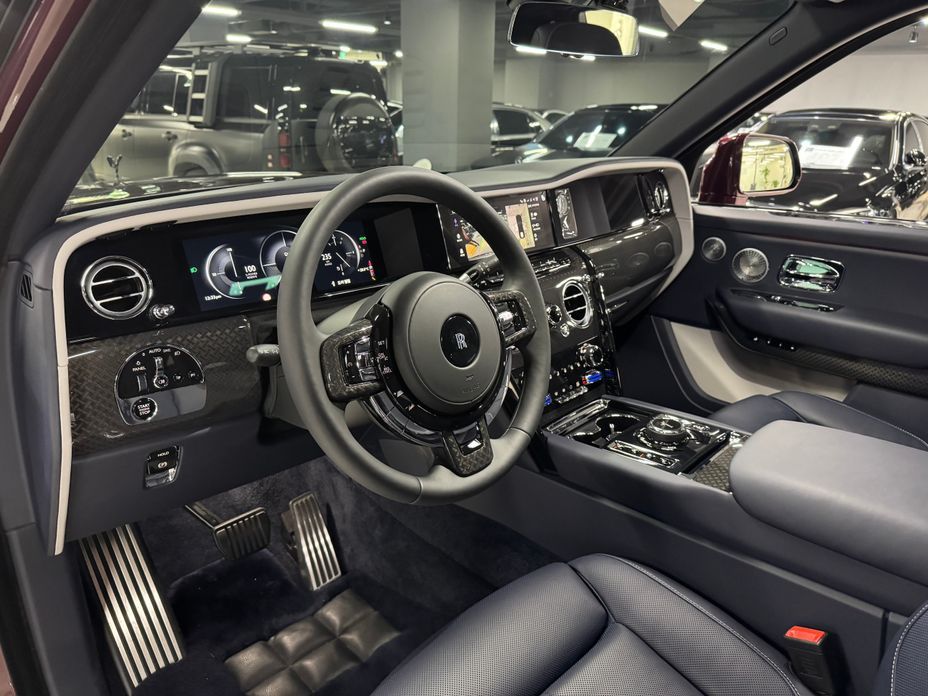 Rolls-Royce Cullinan 6.7 V12 Black Badge, 2025