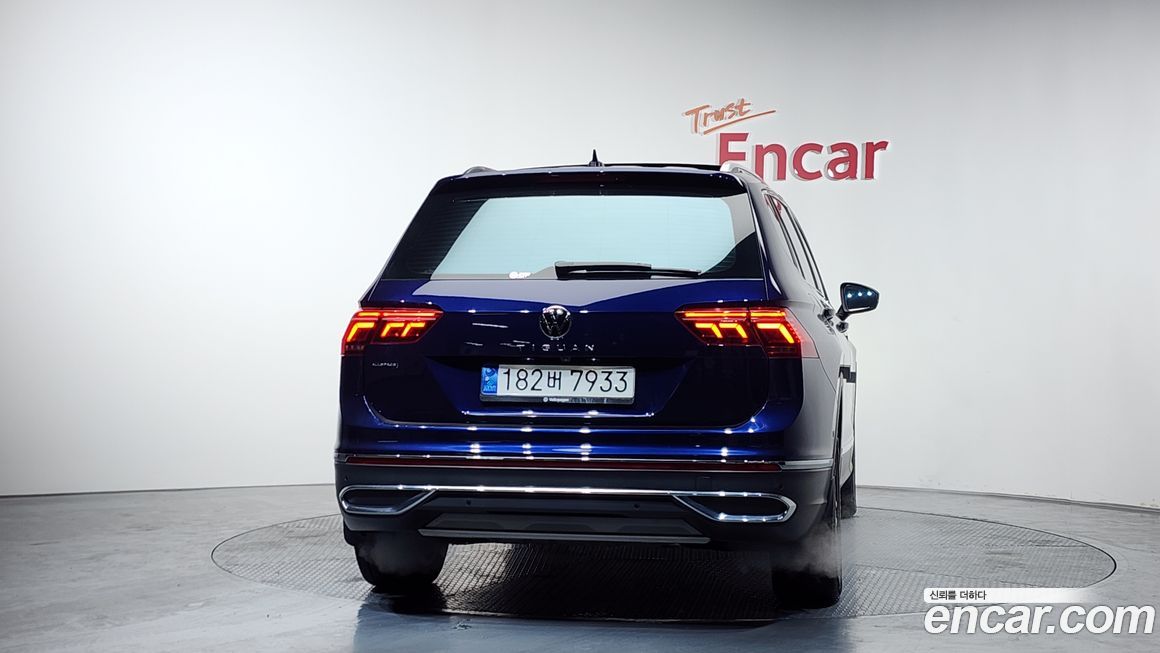 Volkswagen Tiguan 2.0 TSI Prestige, 2023