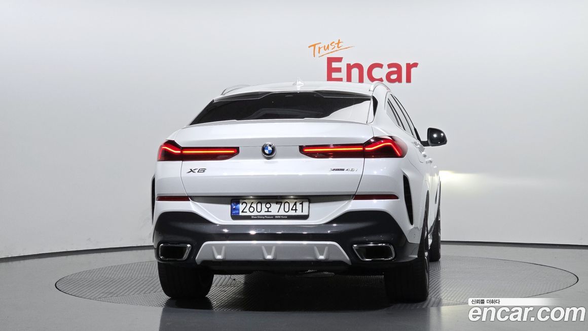 BMW X6 xDrive40i M Sport, 2023