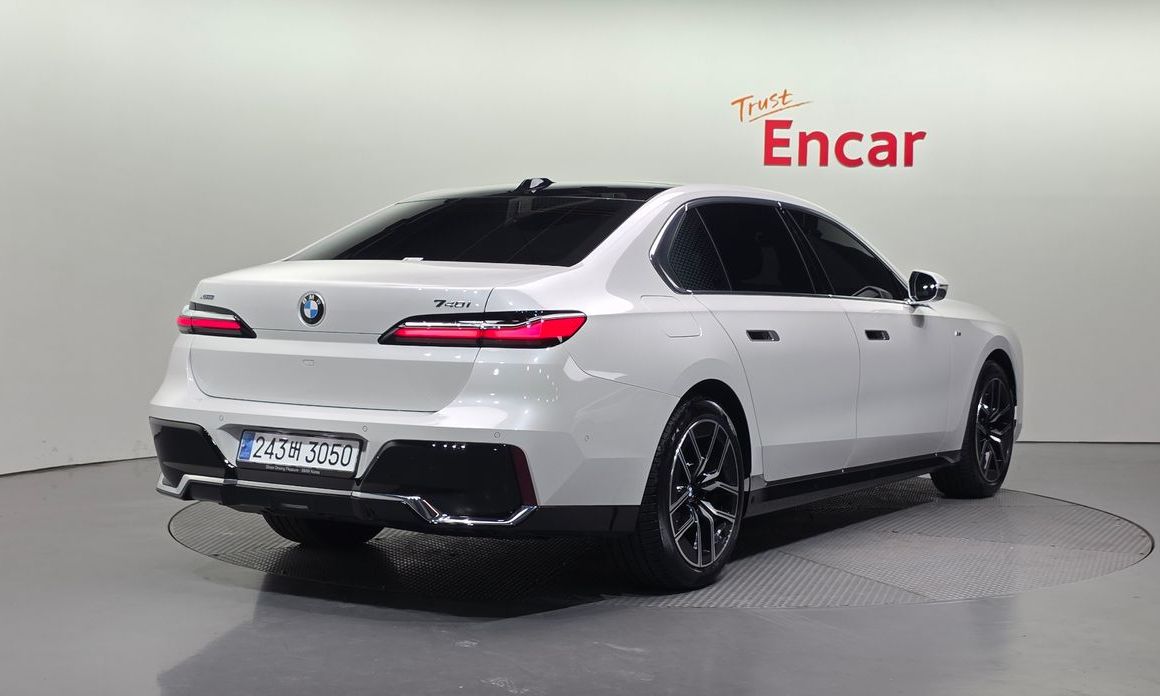 BMW 7-Series 740i xDrive M Sport, 2024
