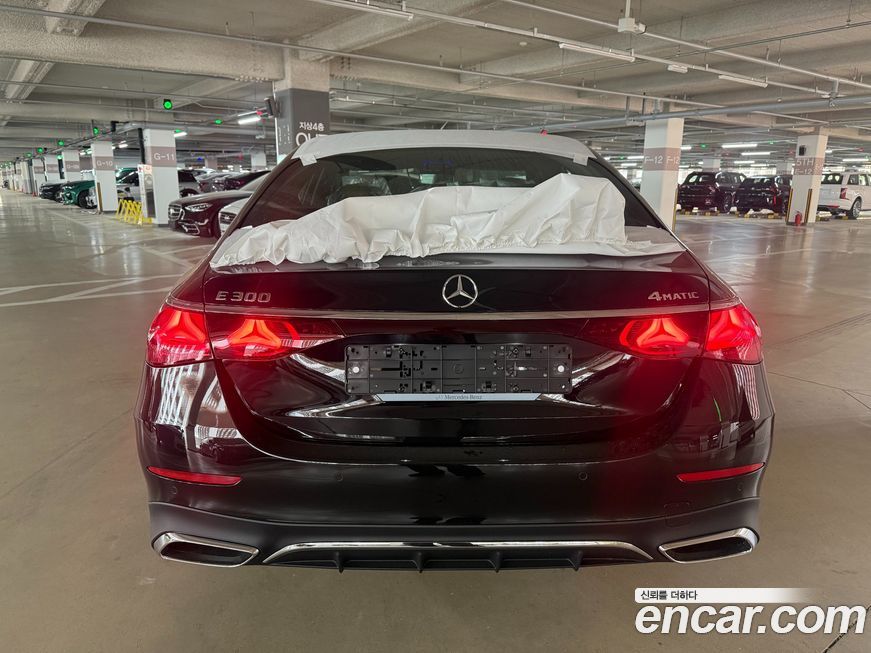 Mercedes-Benz E-Class E300 4MATIC AMG Line, 2026