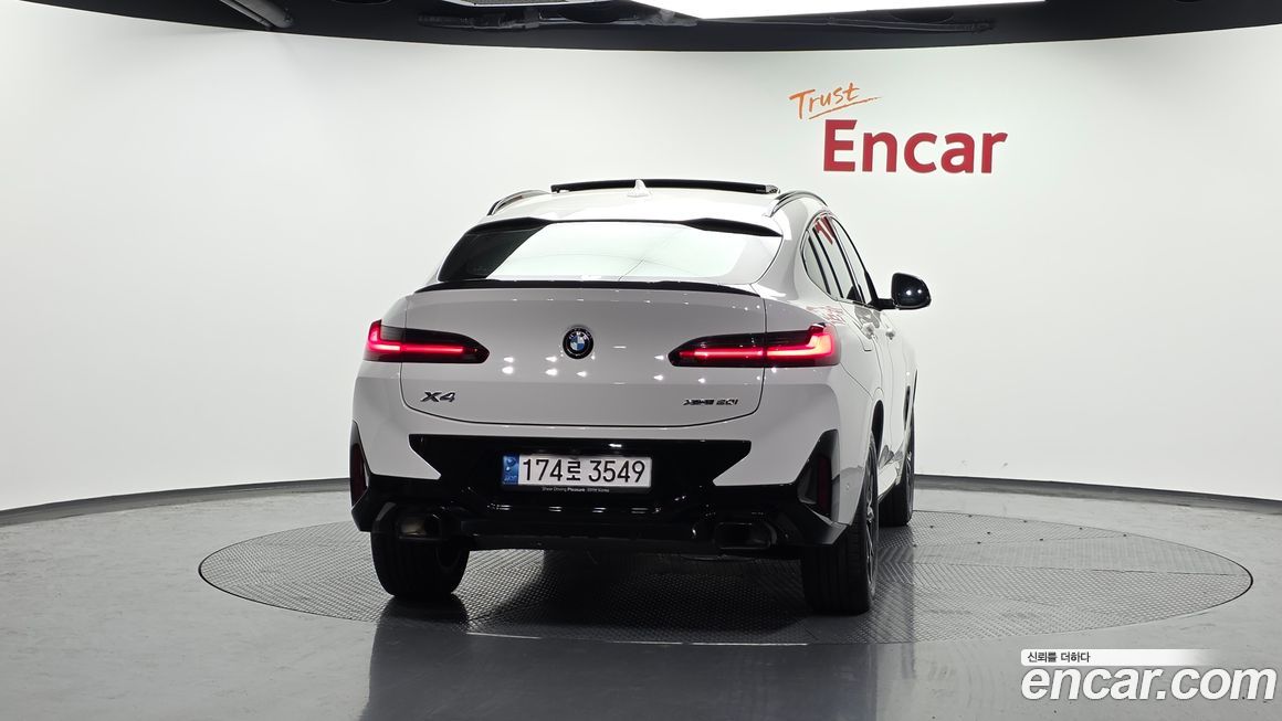 BMW X4 xDrive20i M Sports Pro, 2024