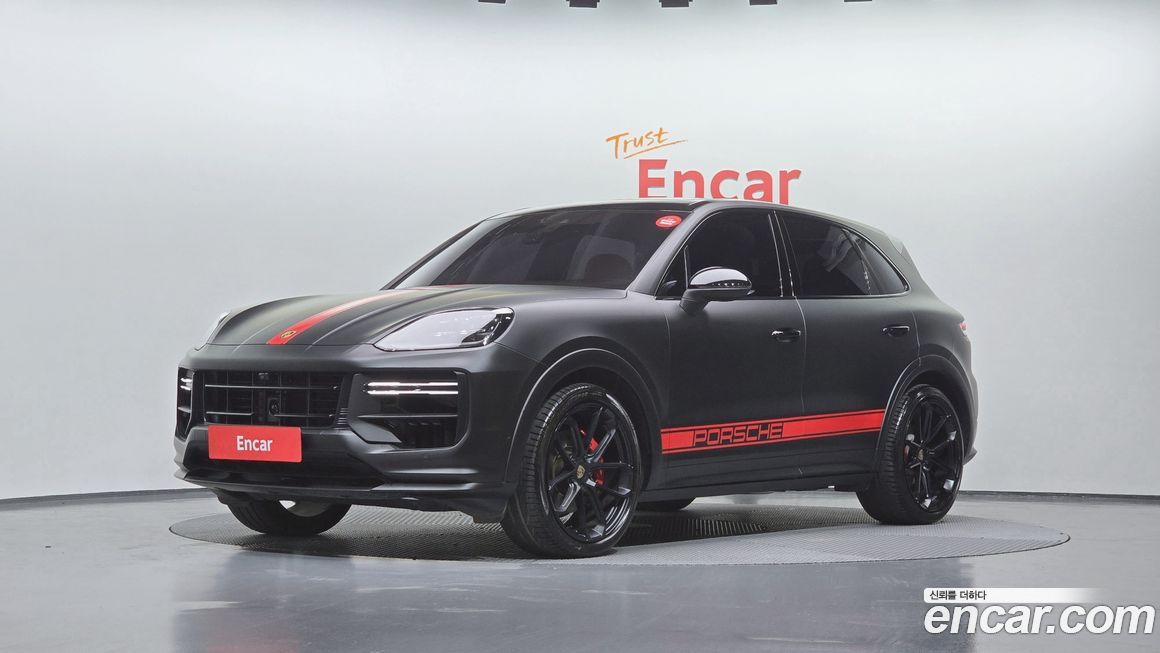 Porsche Cayenne 3.0, 2024