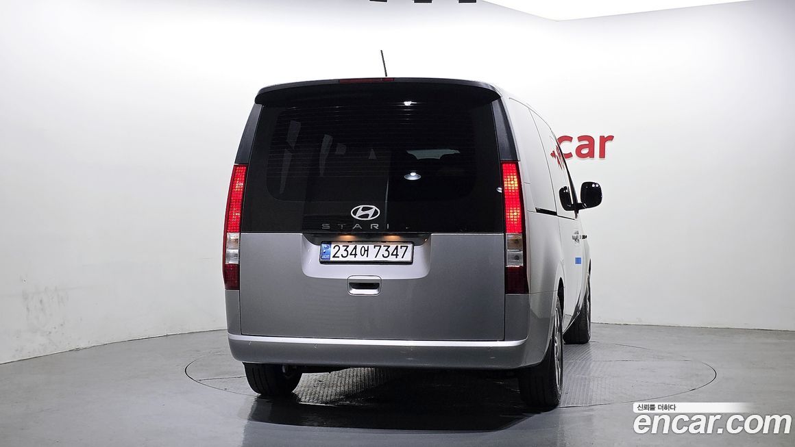 Hyundai Staria Tourer 9-Seater, 2025