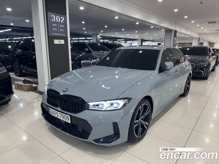 BMW 3-Series 320i M Sport, 2023