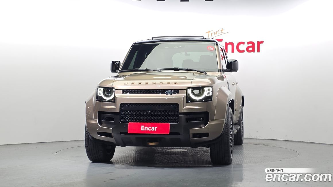 Land Rover Defender 110 P635 Octa, 2025