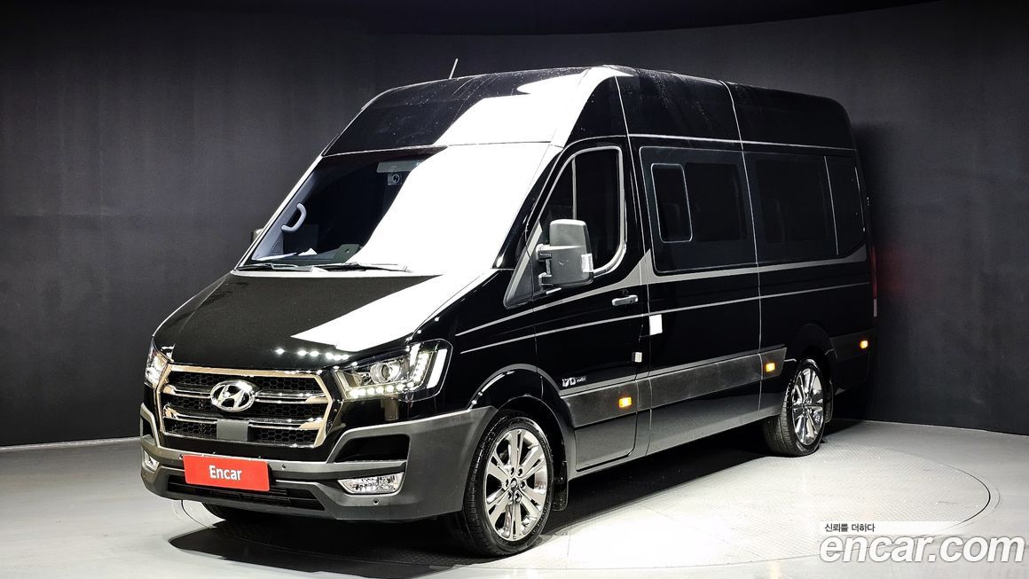 Hyundai Solati 15-seater, 2025