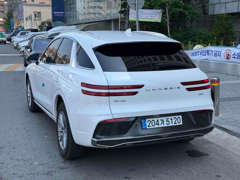 Genesis GV70 2.5T Gasoline AWD, 2025