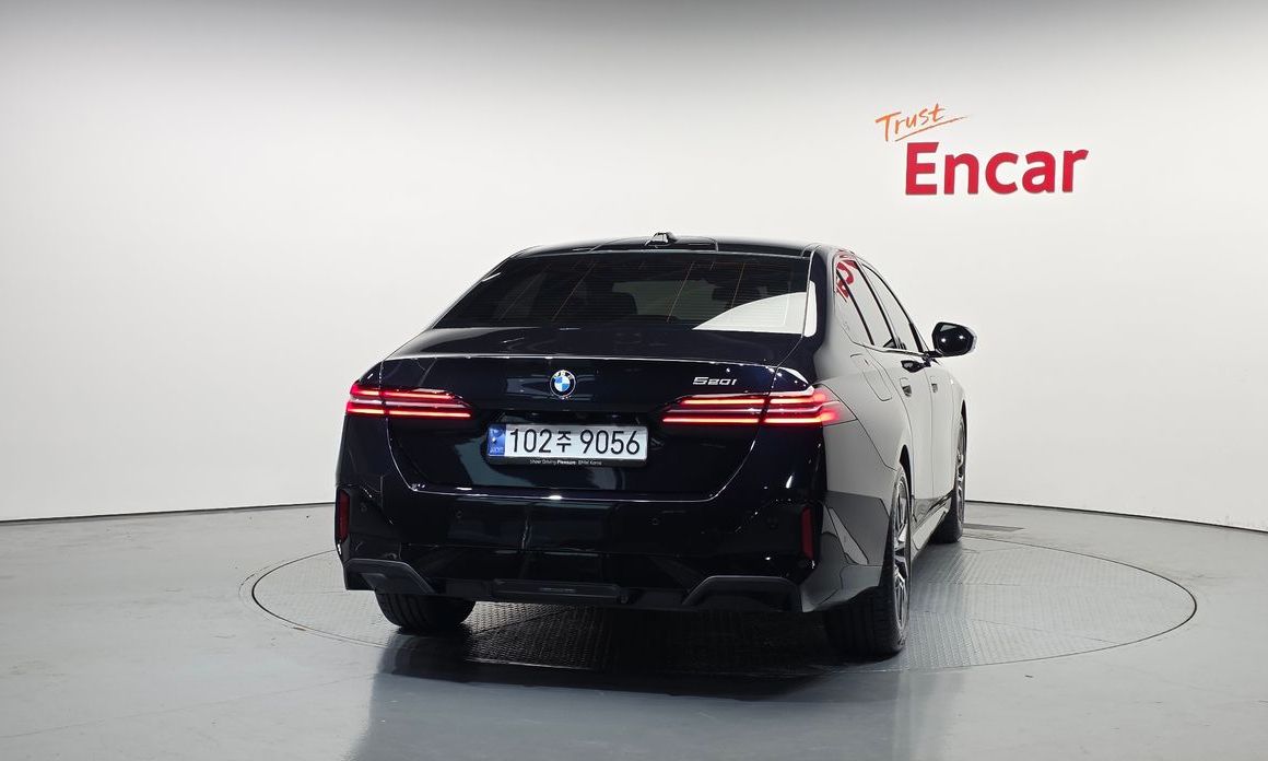 BMW 5-Series 520i M Sport, 2024