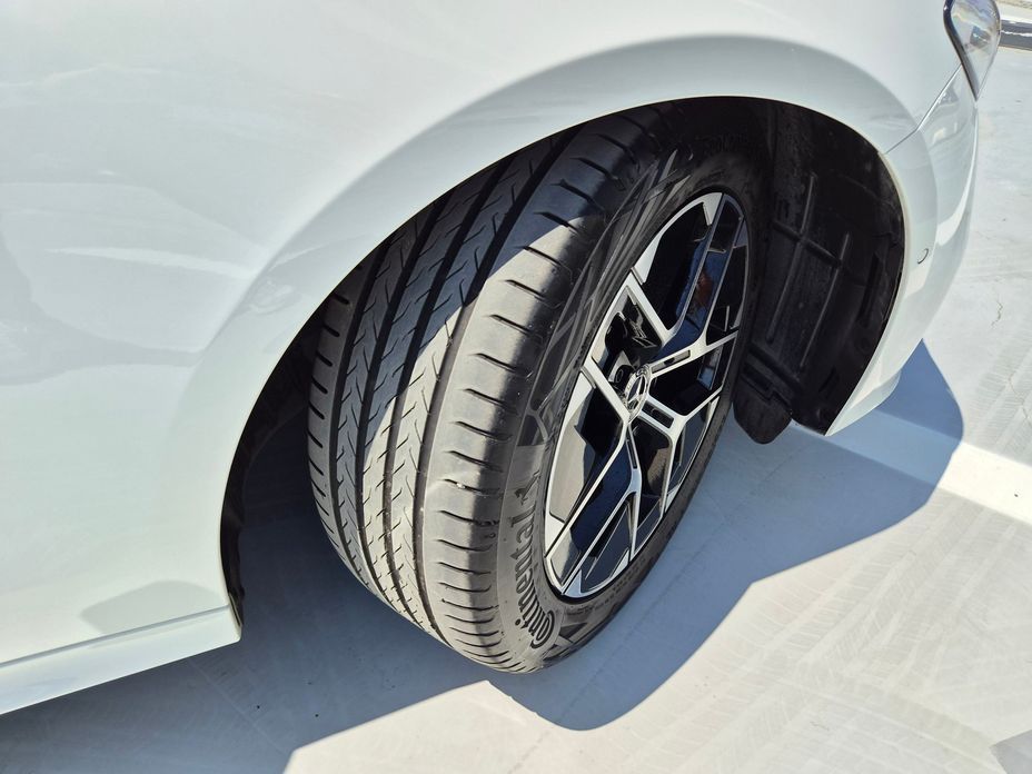 Mercedes-Benz E-Class E200 Avantgarde, 2025