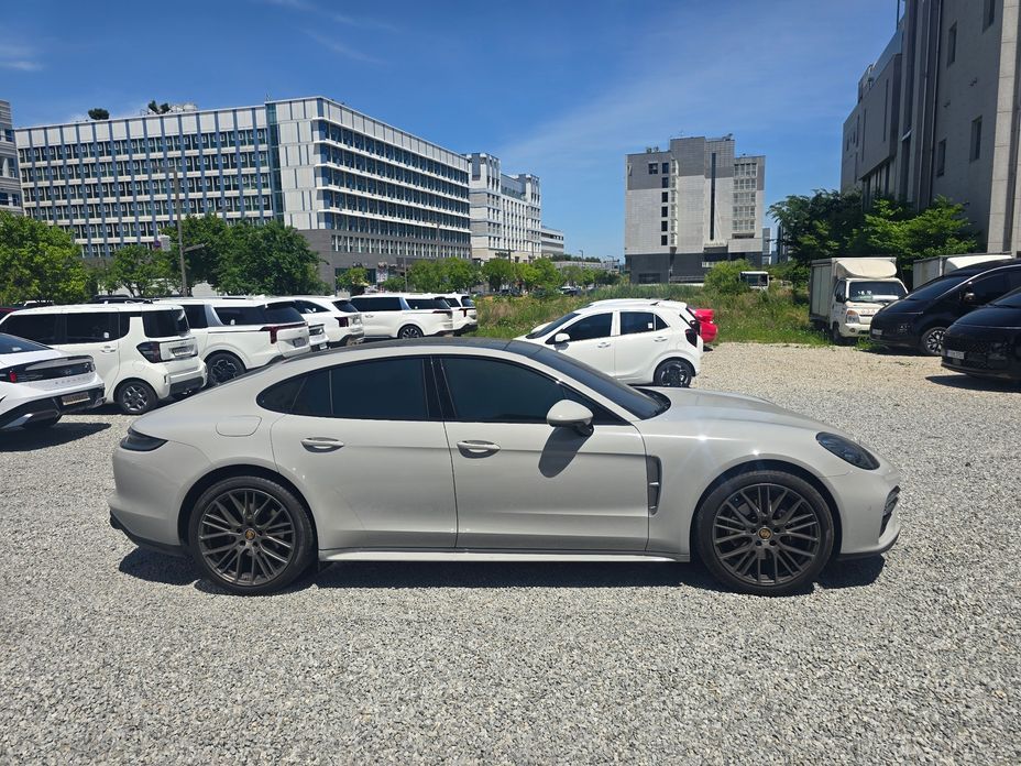 Porsche Panamera 2.9 AWD Platinum Edition, 2022