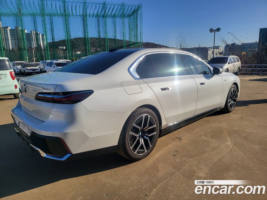 BMW 7-Series 740d xDrive M Sport, 2025