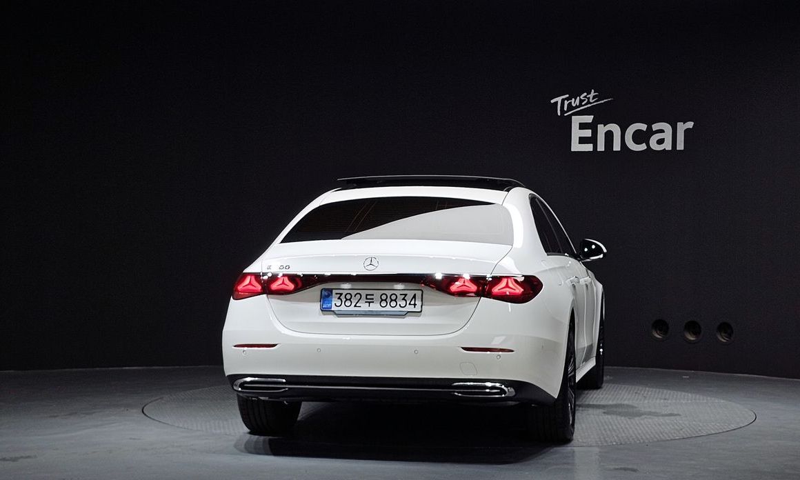 Mercedes-Benz E-Class E200 Avantgarde, 2026