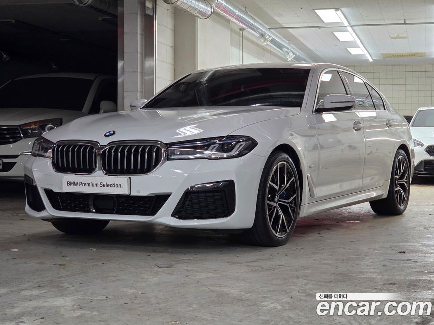 BMW 5-Series 530i xDrive M Sport Package, 2023
