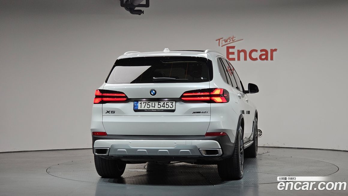 BMW X5 xDrive 40i xLine, 2024