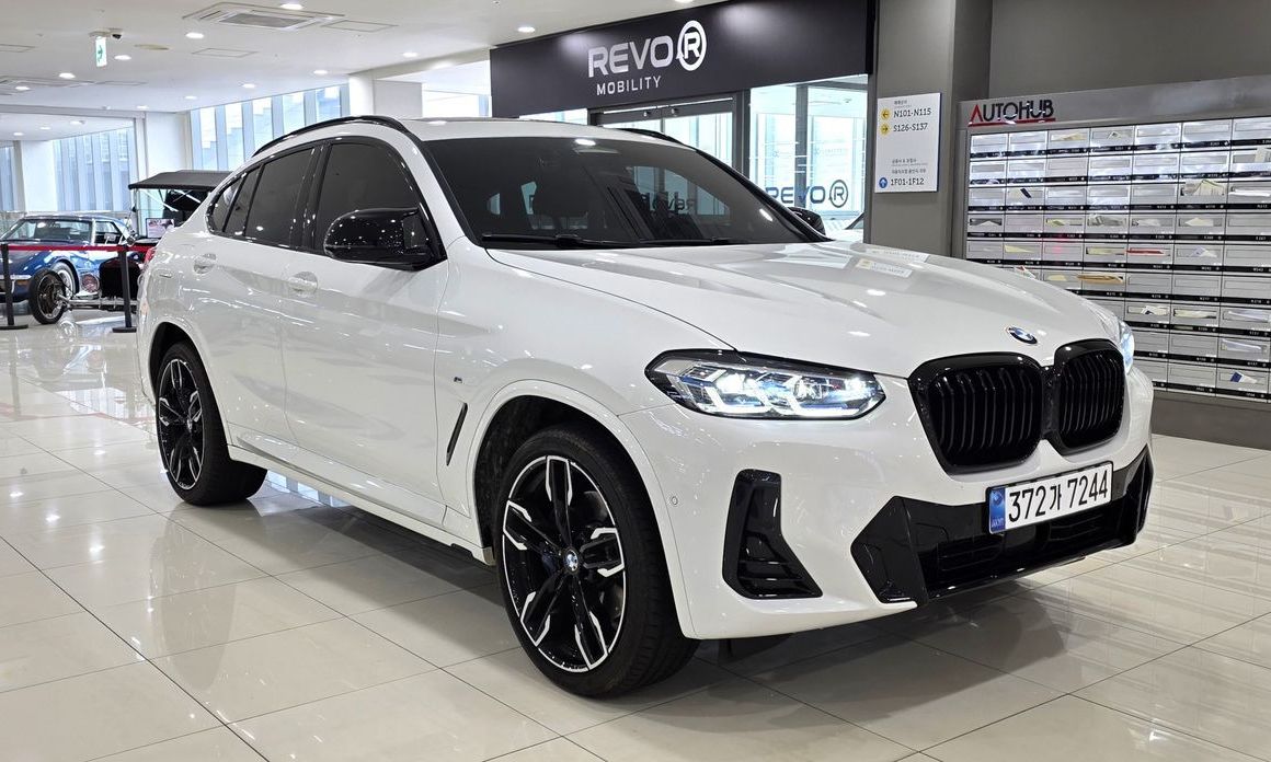 BMW X4 xDrive M40i, 2025