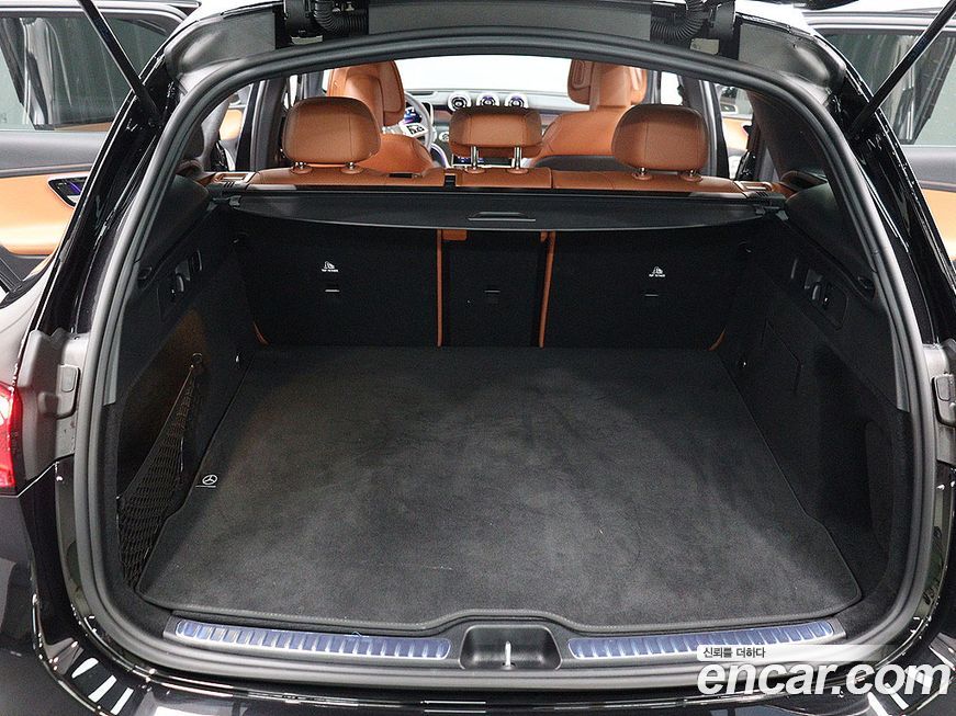 Mercedes-Benz GLC-Class GLC 300 4MATIC Avantgarde, 2025