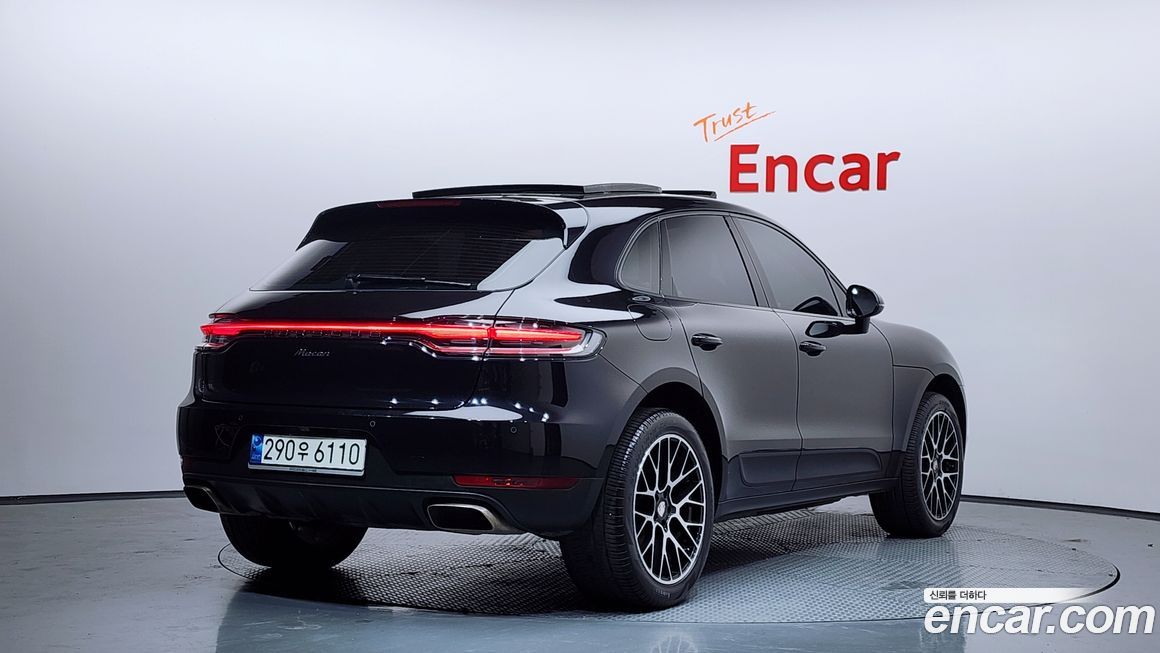 Porsche Macan 2.0, 2021