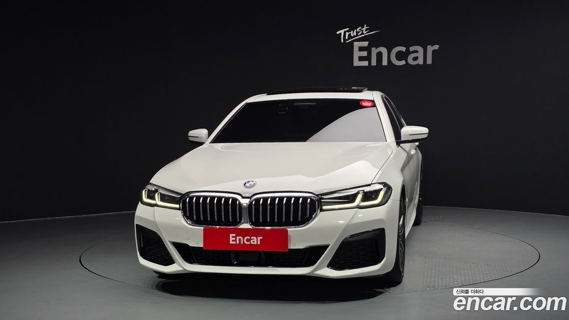 BMW 5-Series 520i M Sport, 2022