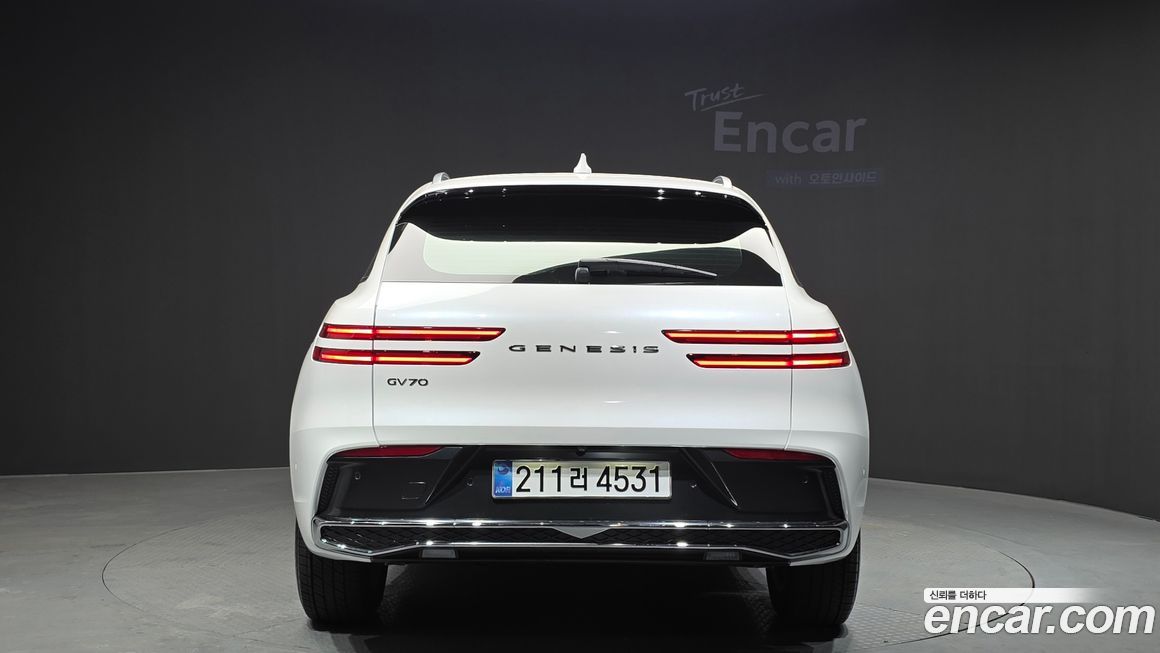 Genesis GV70 2.5T Gasoline 2WD, 2025