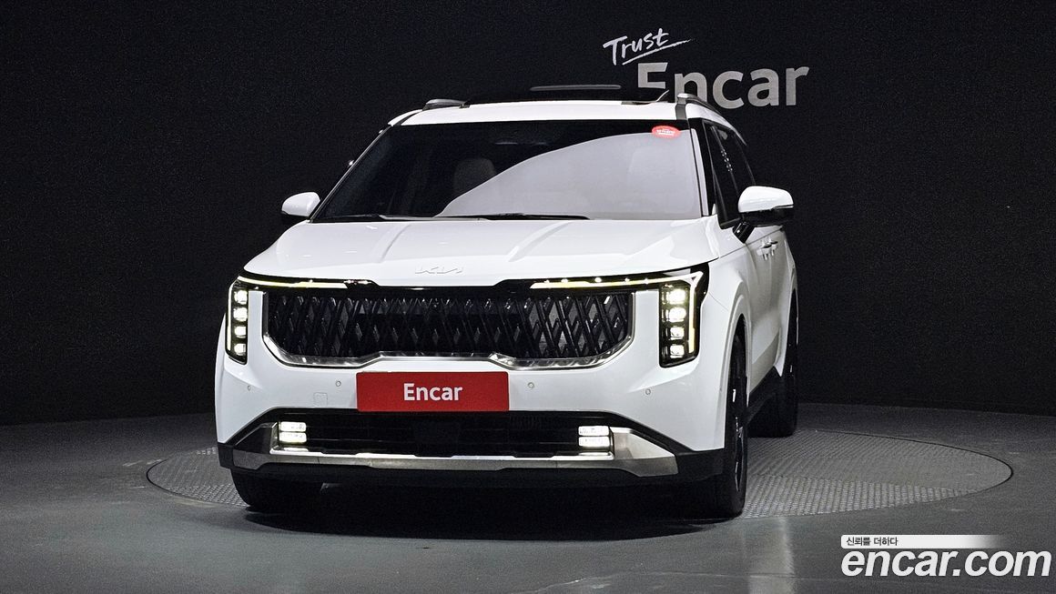 Kia Carnival 7-Seater Signature, 2024